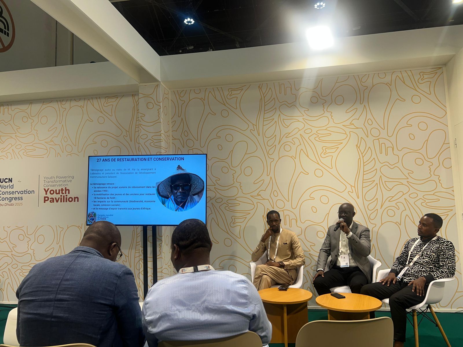 <p>
	Dialogue intergénérationnel sur l’éducation, la conservation et la restauration écologique : de l’expérience d’Aly Ly et de la communauté de Loboudou à la préparation du Congrès mondial des Aires Marines Protégées (AMP 2027, Sénégal).</p>